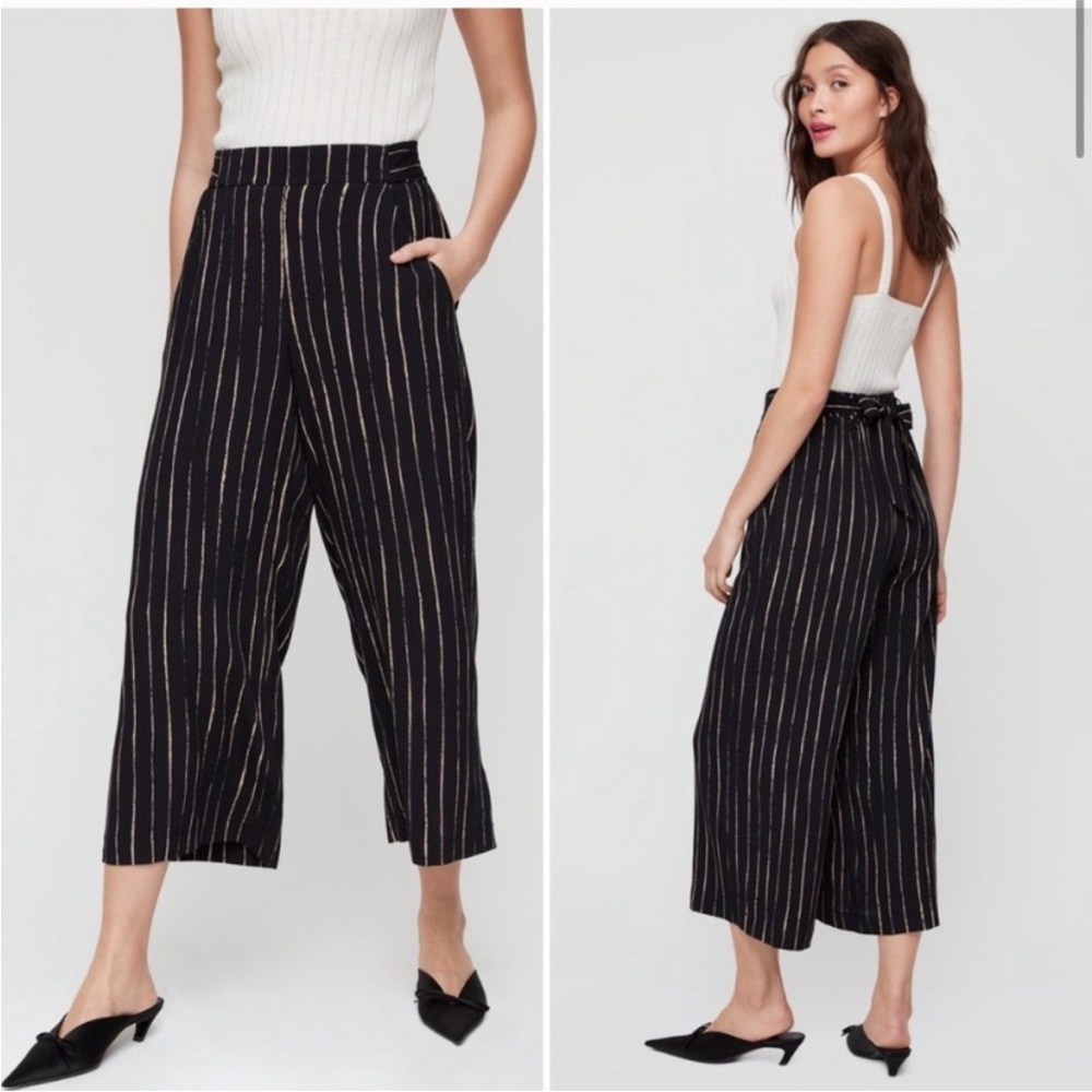 Aritzia Wilfred Faun Wide Leg Cropped Pant